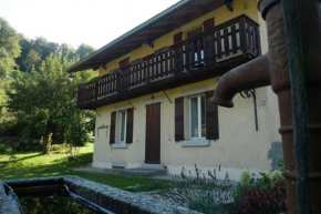 Apt Les Paquerettes, 3bed renovation, sleeps 7